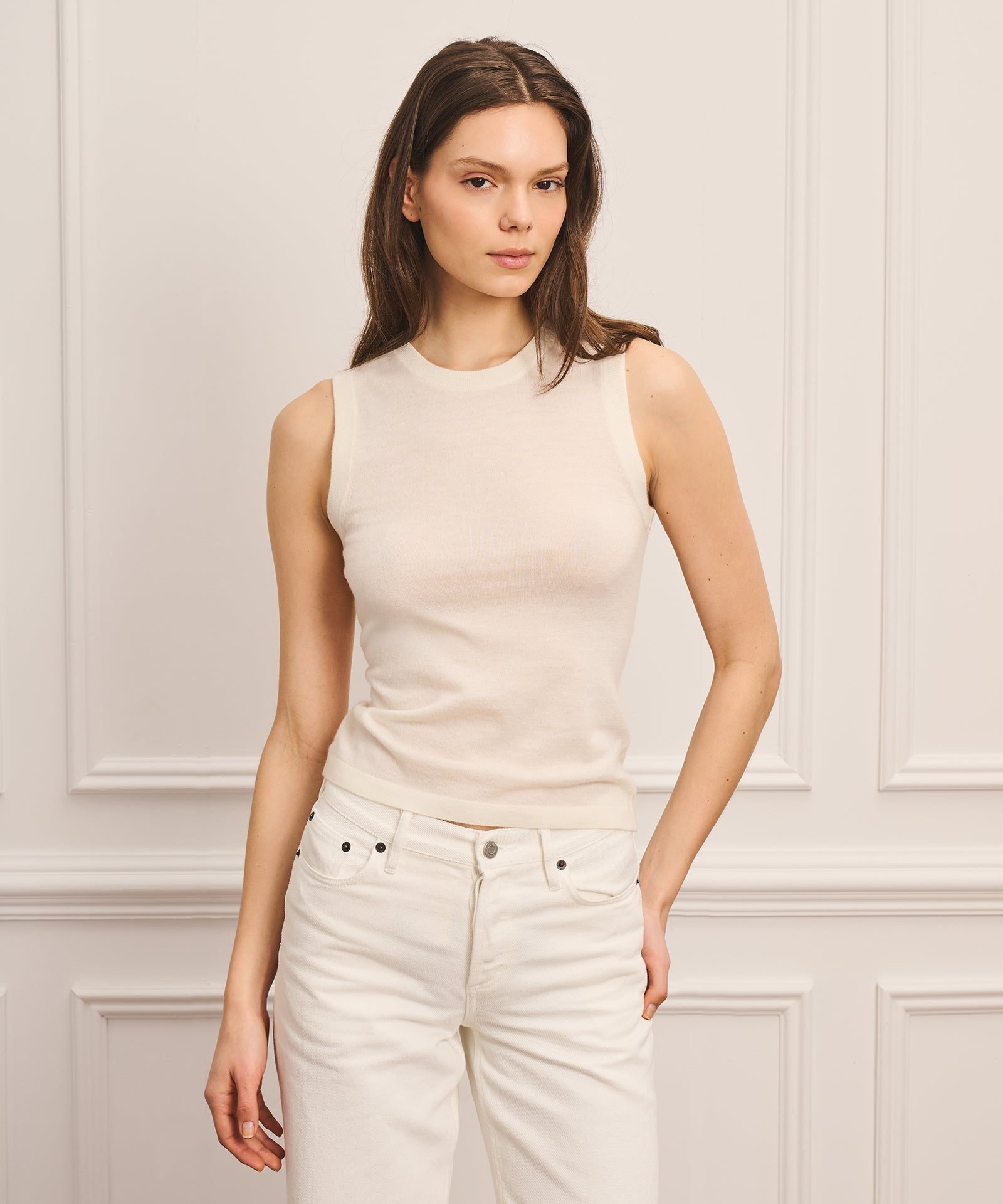 Super Fine Cashmere High Neck Tank (White)