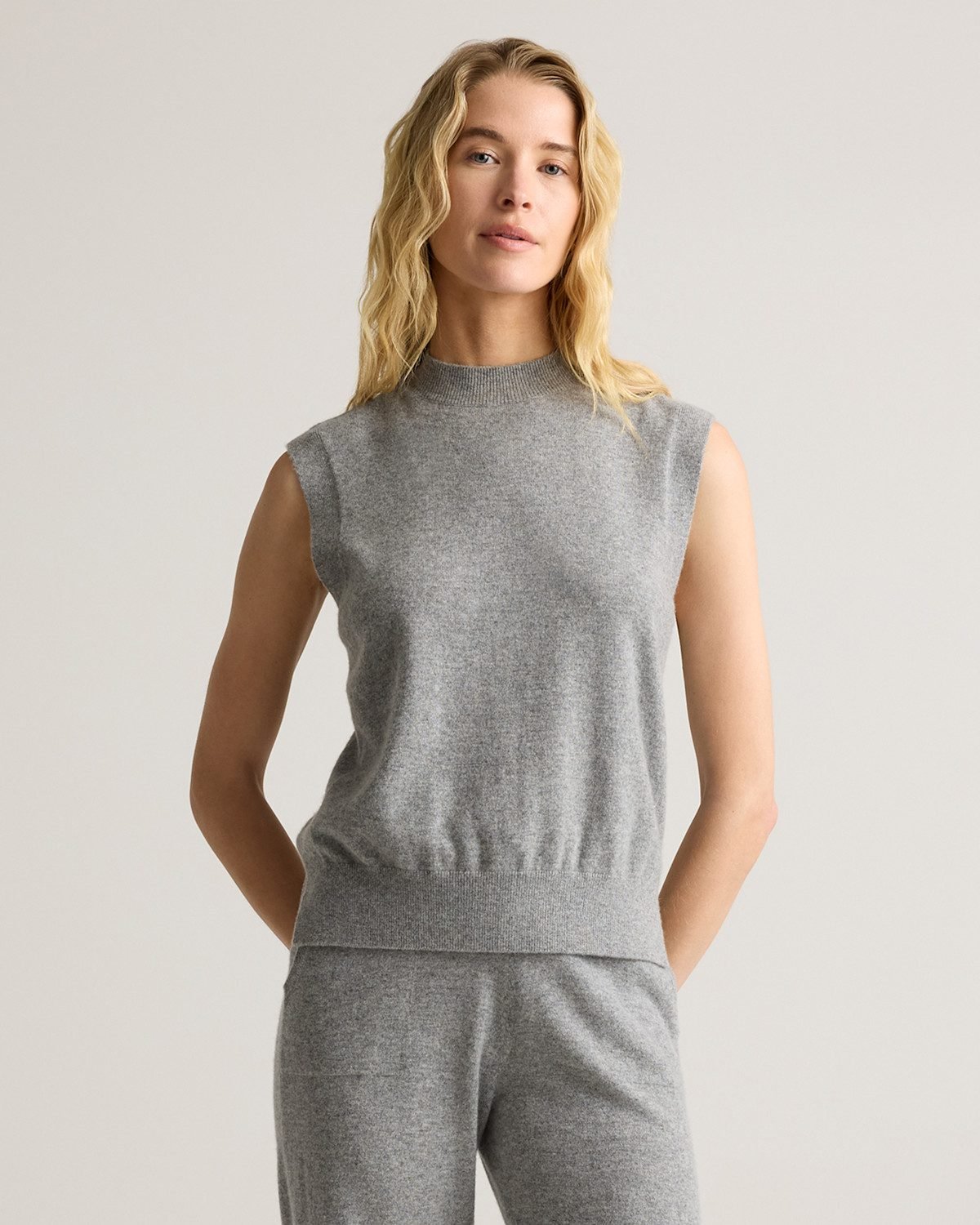 Mongolian Cashmere Mock Neck Sweater Vest (Heather Grey)
