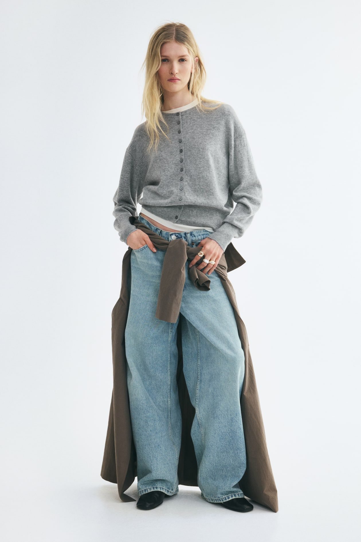 Round Neck Wool Cardigan (Gray Melange)