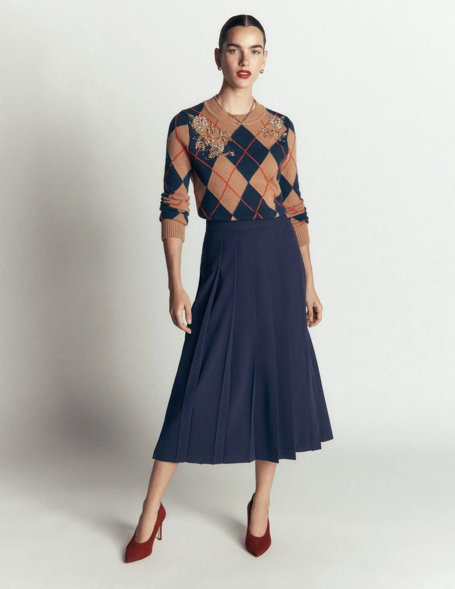 Pleat Side Split Midi Skirt (Navy)