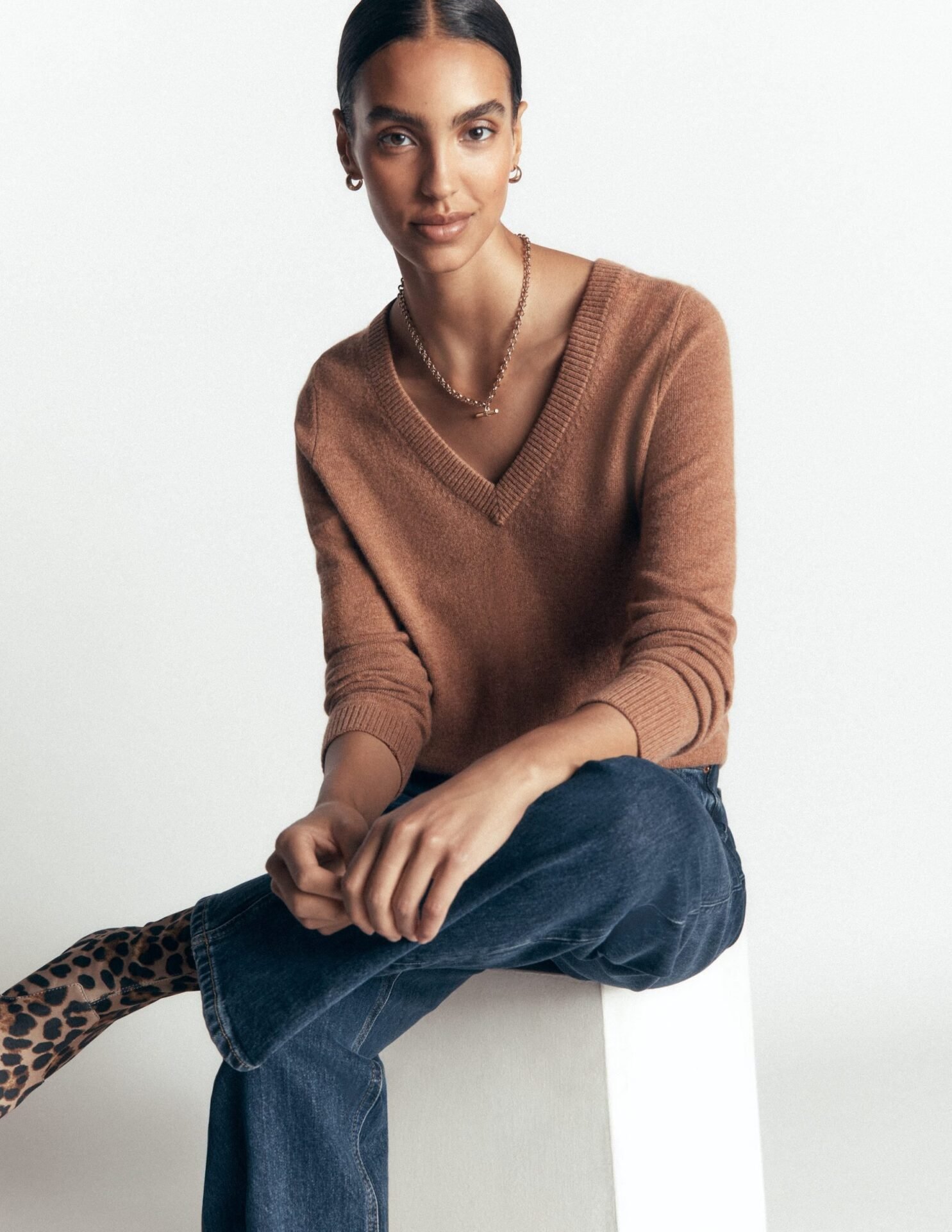Elsie Cashmere V Neck Sweater (Warm Ginger)