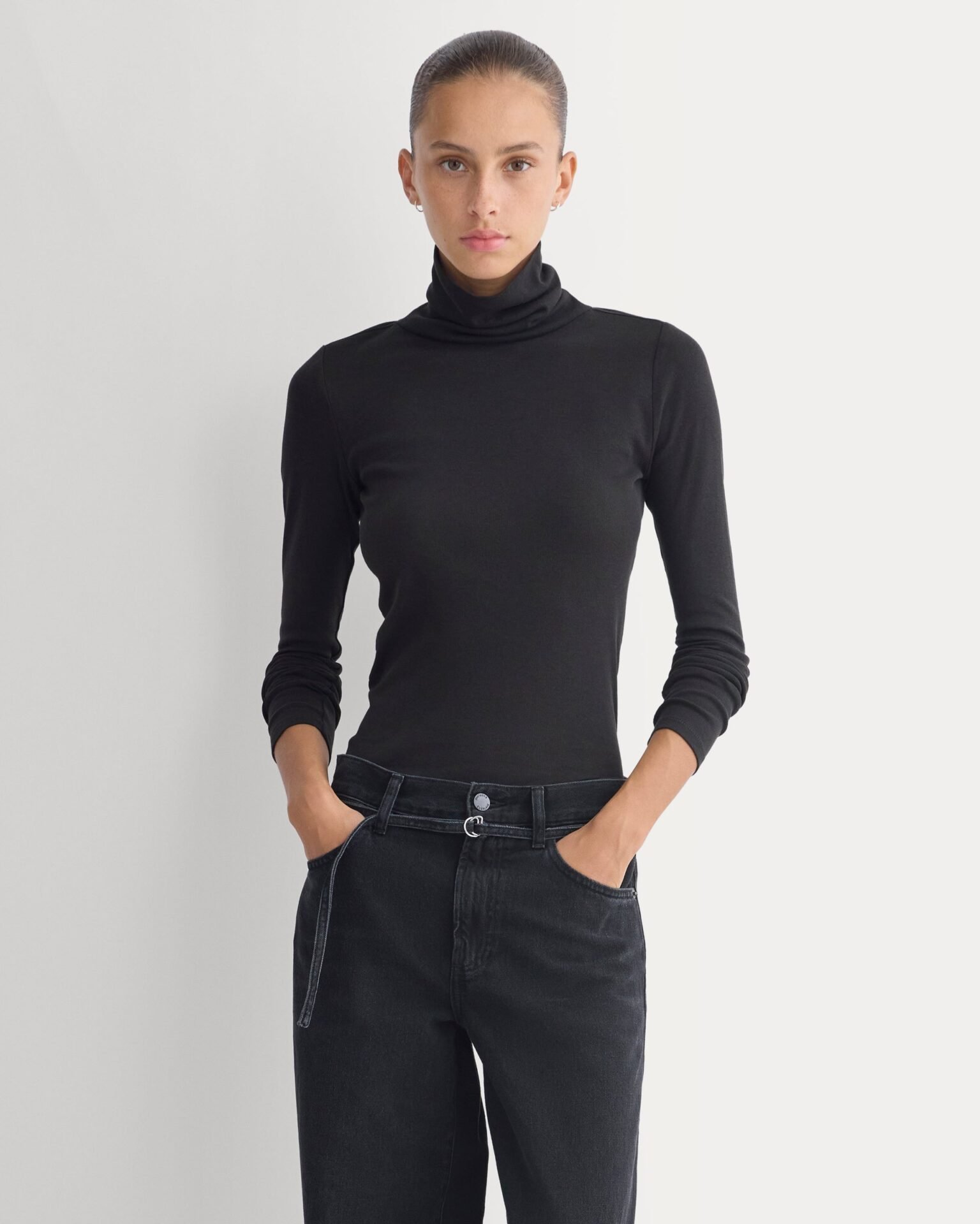 Tissue Long-Sleeve Turtleneck (Black)