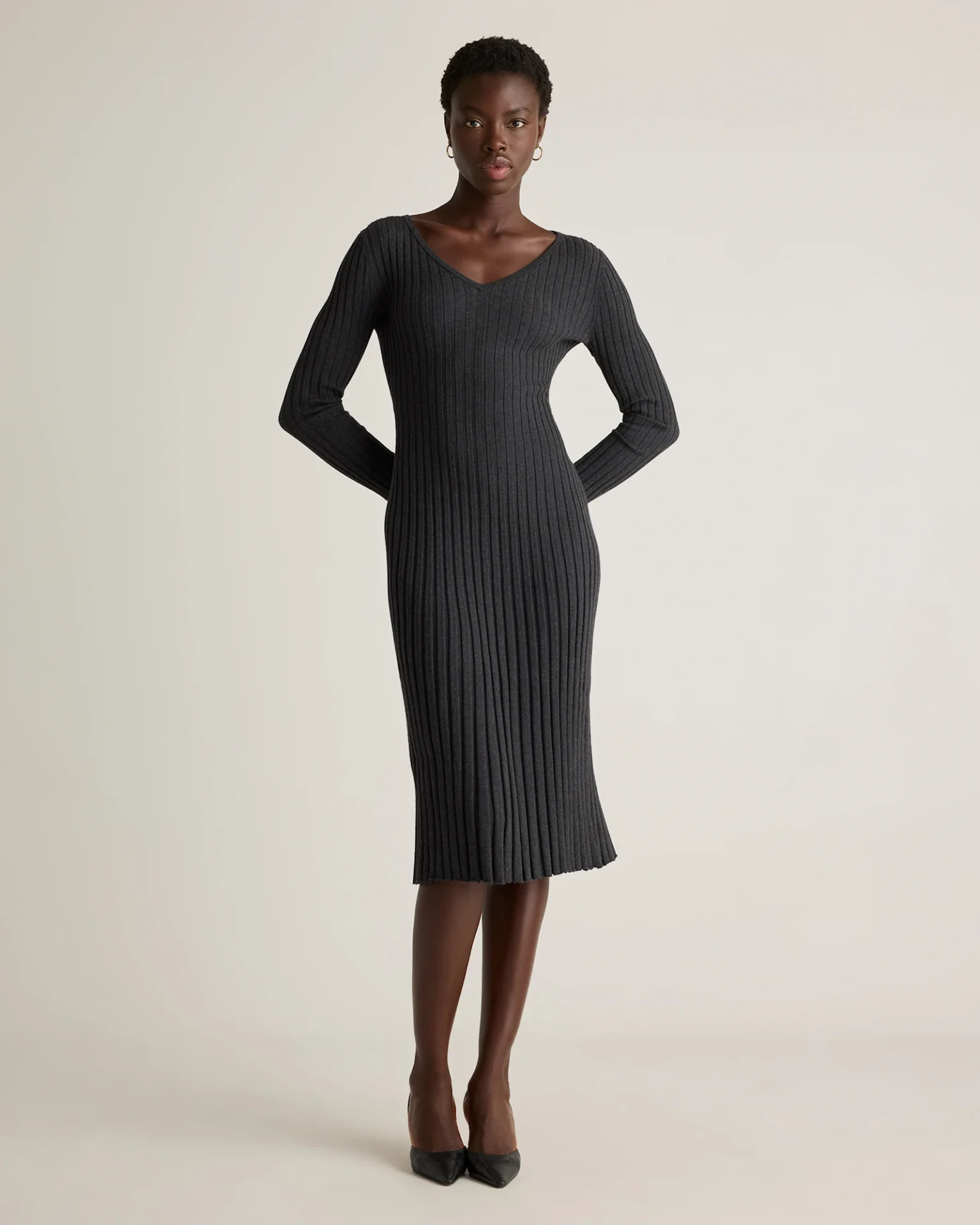 Cotton Cashmere Ribbed Long Sleeve V-Neck Midi Dress (Heather Charcoal)