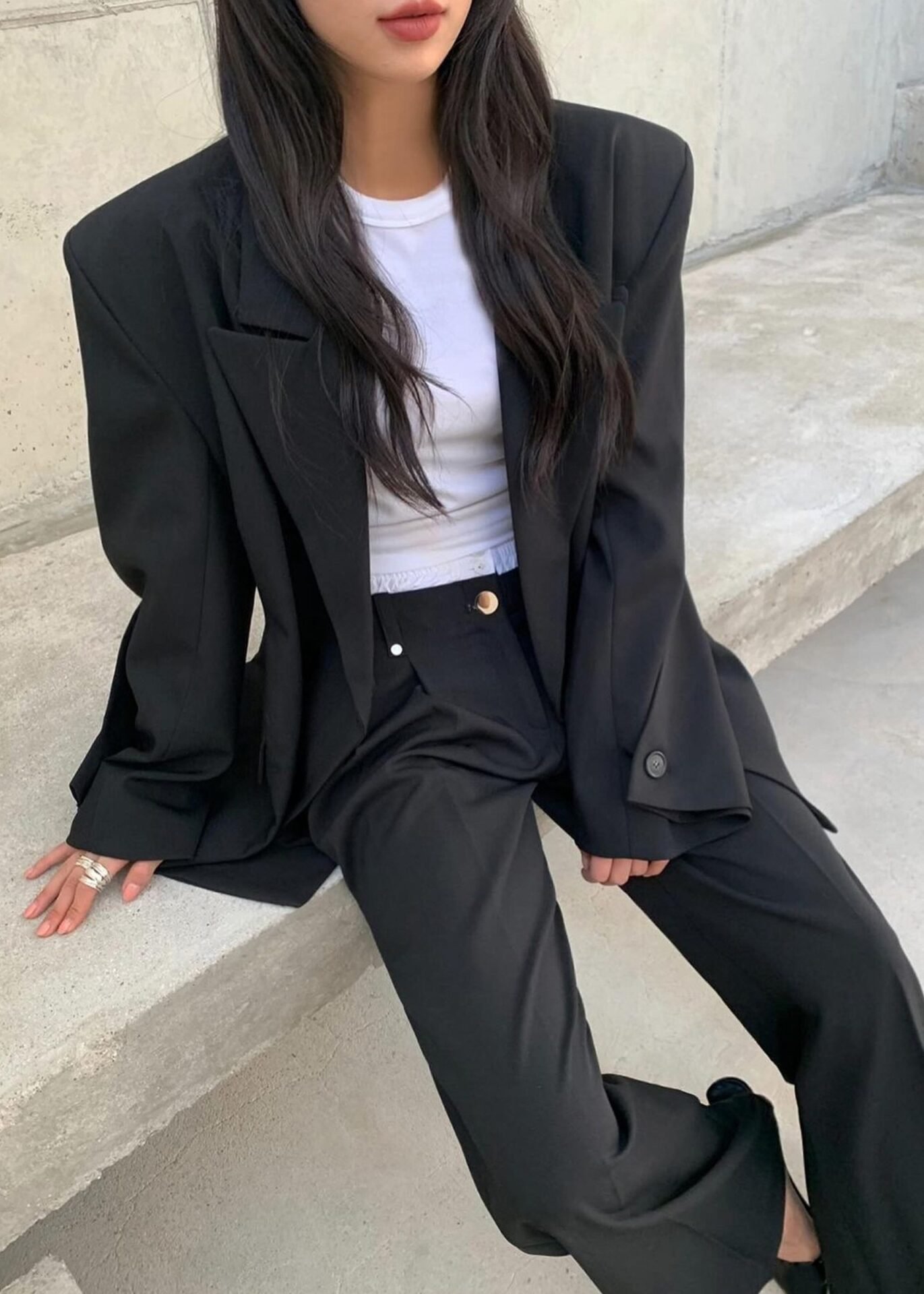 Pia Boxy Blazer (Black)