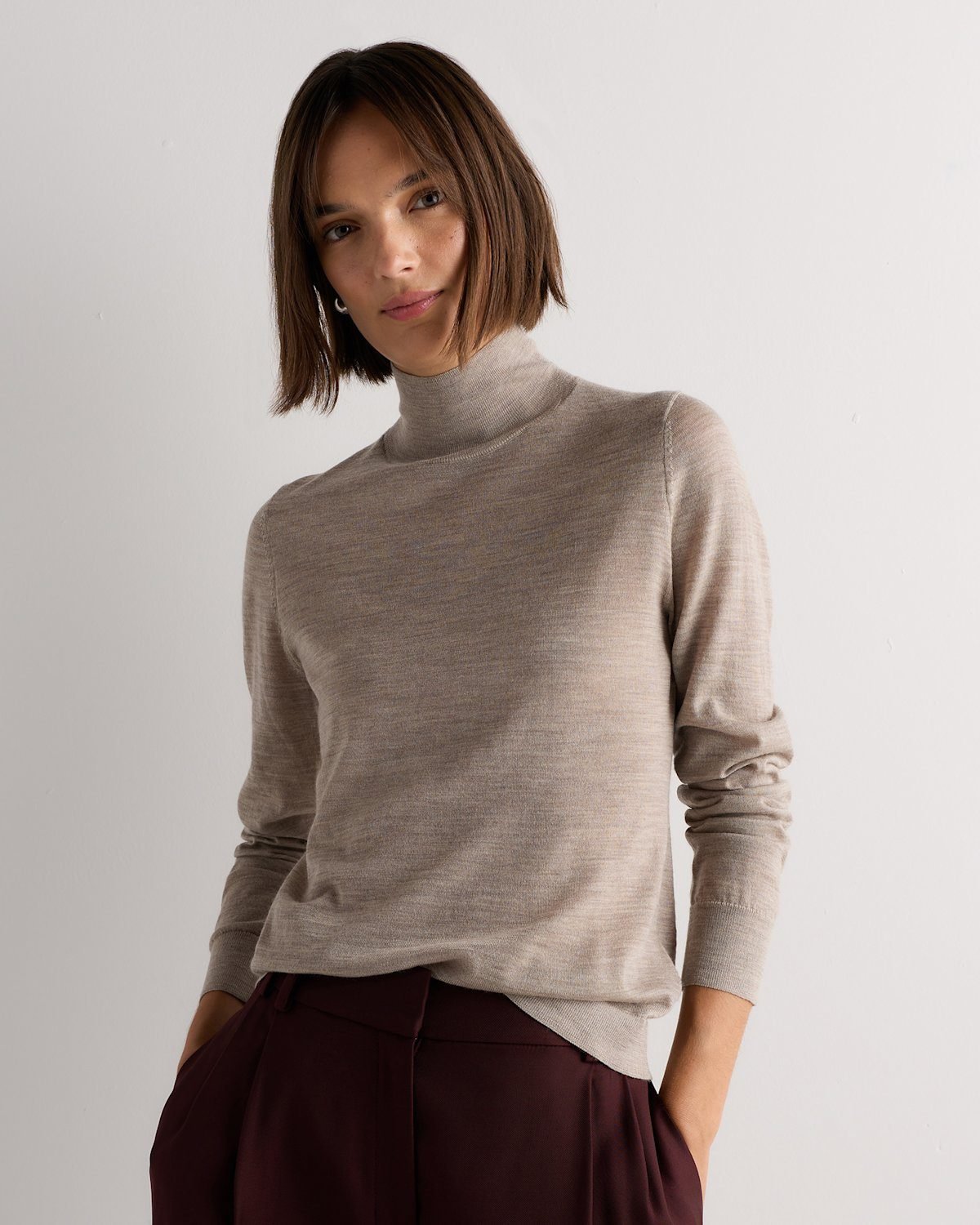 Ultra-Fine Merino Wool Turtleneck Sweater (Linen Beige)