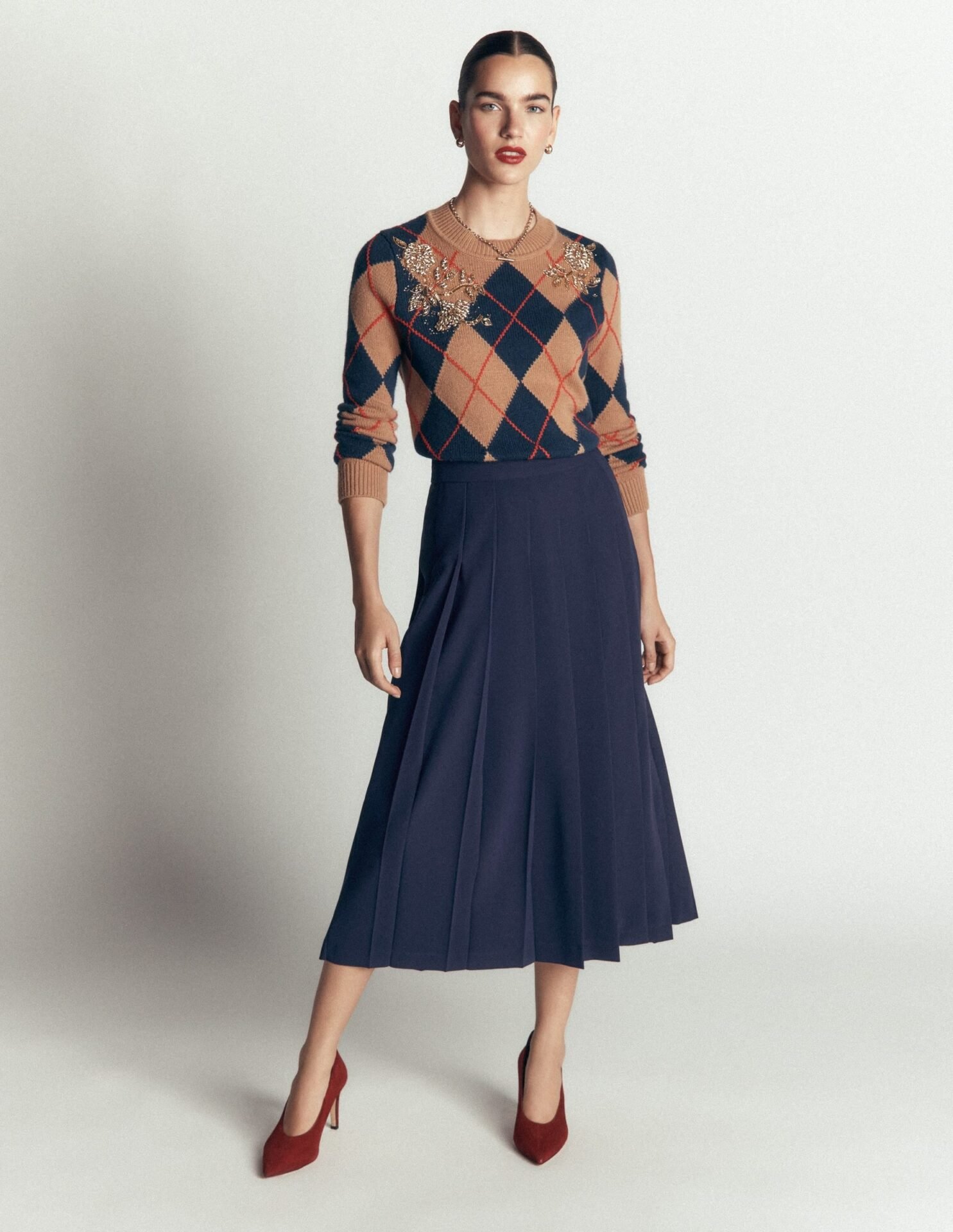 Pleat Side Split Midi Skirt (Navy)