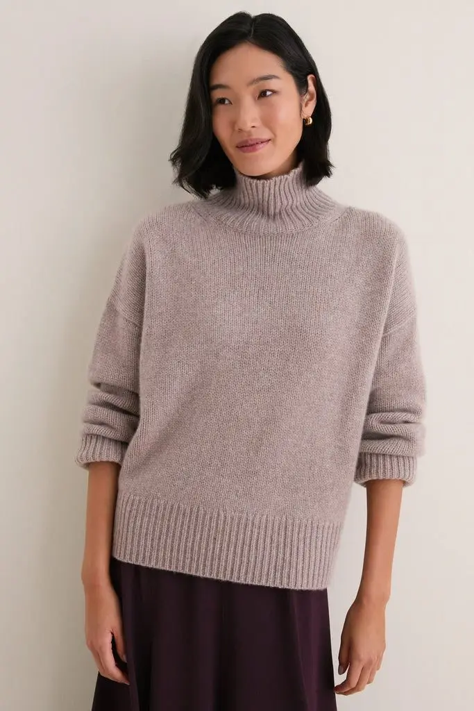 Wheat Cashmere Hannah Turtleneck Sweater