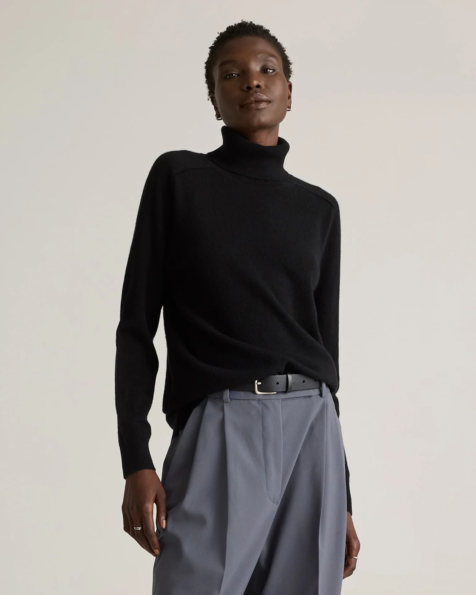Mongolian Cashmere Turtleneck Sweater (Black)