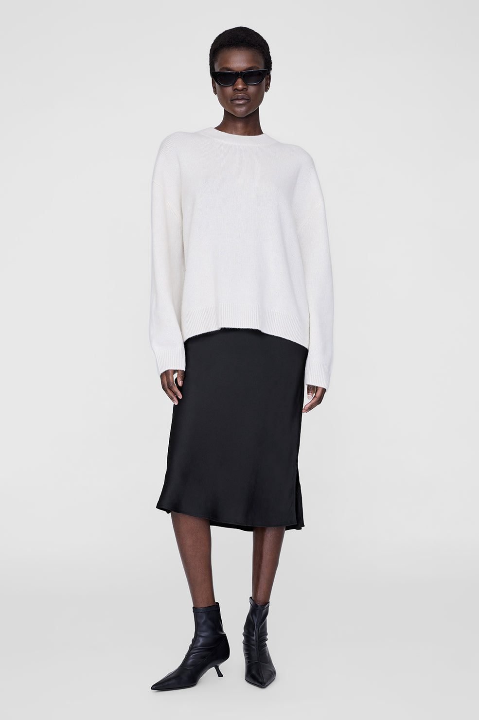 Bar Silk Skirt (Black)